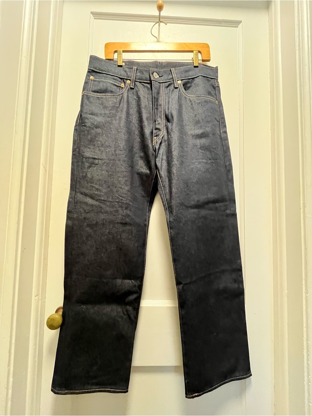 Classic Men's Levi’s 550s Straight-Leg Jeans in Dark Indigo 34/30